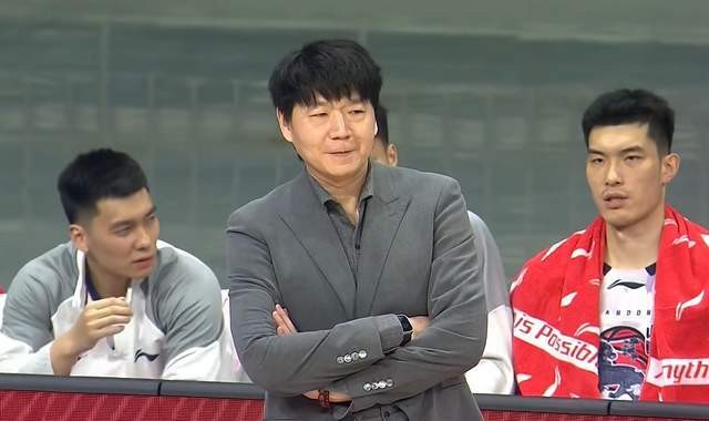 江南体育全站-1人正常，10人低迷，山东男篮客场爆冷真不冤，邱彪休赛期在干啥