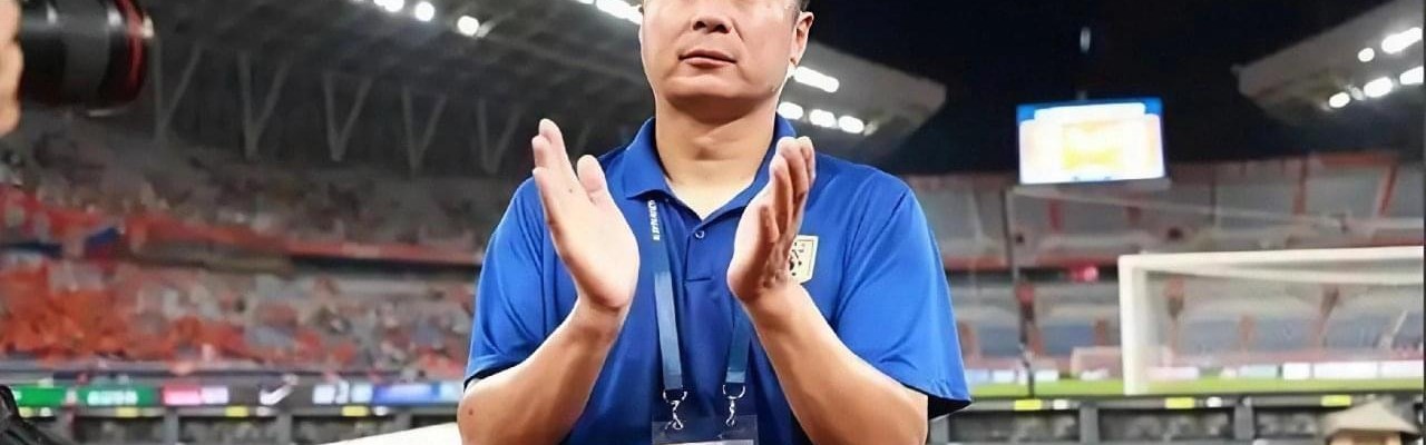 江南体育app-韩鹏背锅，外援老化，后腰漏洞！泰山队保三争一成赛季最大笑话