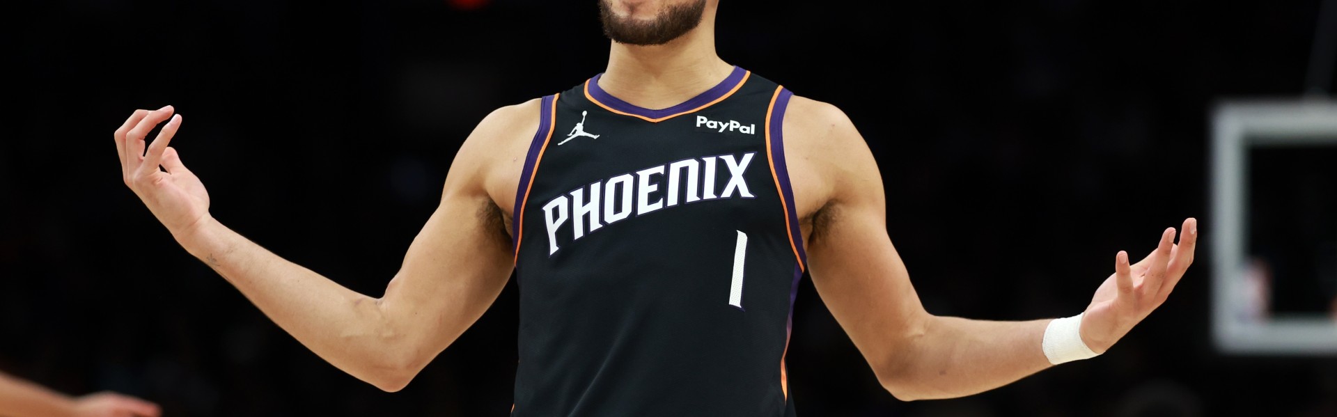 布克谈战绩：我们清楚球队天赋 用正确方式打球这是一直在做的