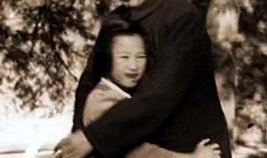 江南体育平台-1972年李讷怀孕，因晚上睡不着想喝安眠药，江青拒绝：用量太大了