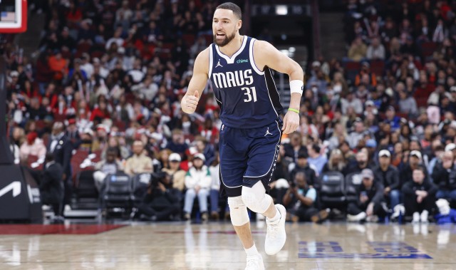 江南体育官网-克里斯蒂：你会想尽办法多向克莱学习 与他成为队友太幸运了